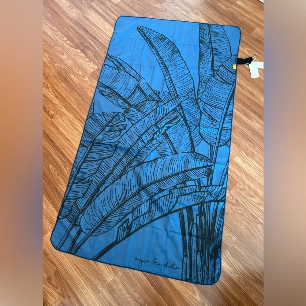 N/A bou towel